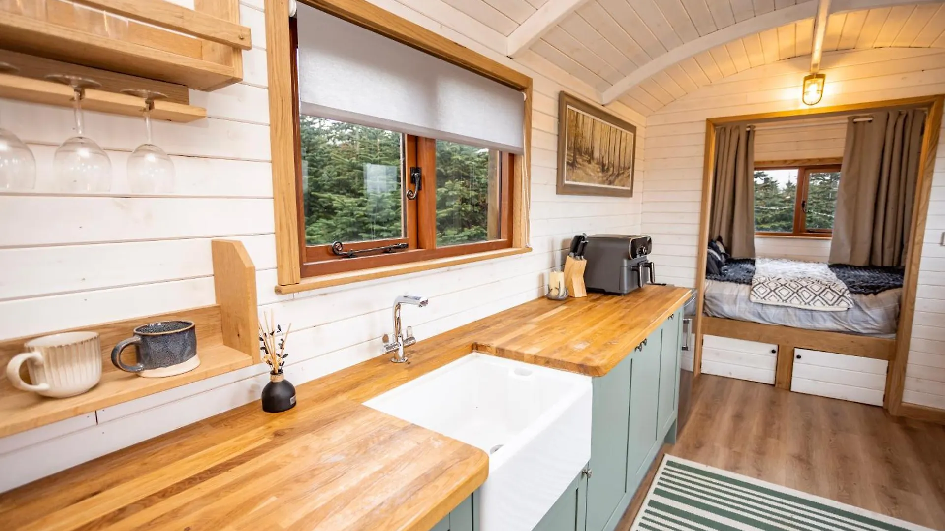 Gower Fresh Shepherds Hut Penclawdd Luxury tent