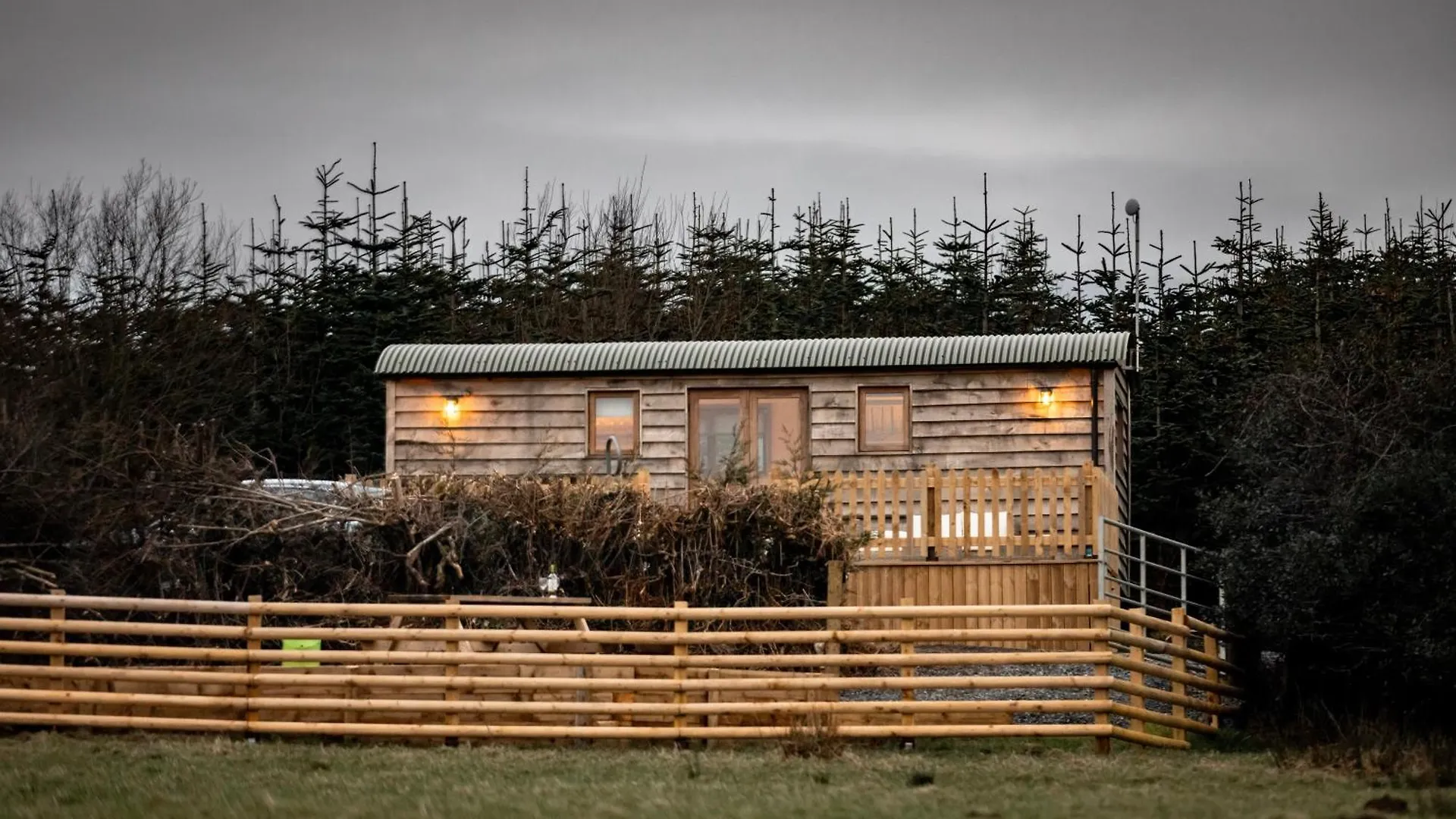 Gower Fresh Shepherds Hut Penclawdd